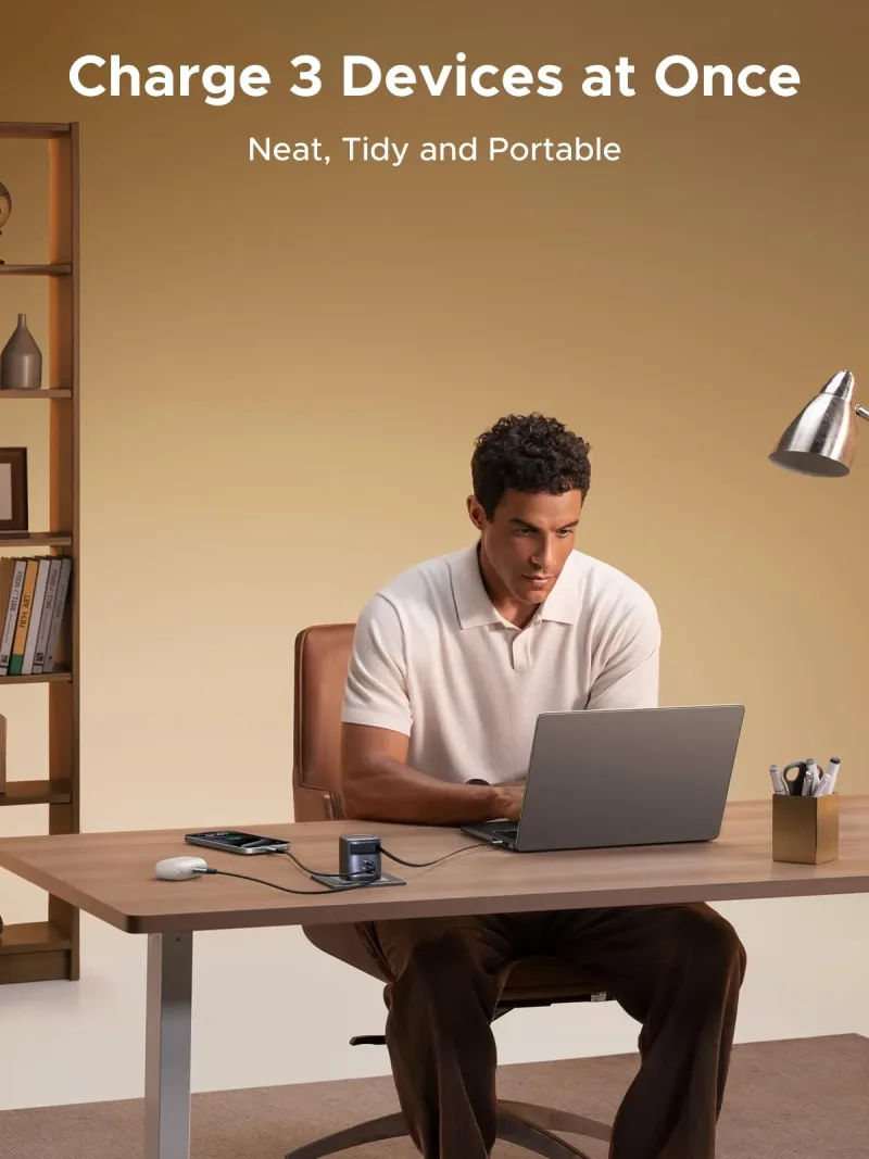 UGREEN Nexode 65W-lader met intrekbare USB-C-kabel